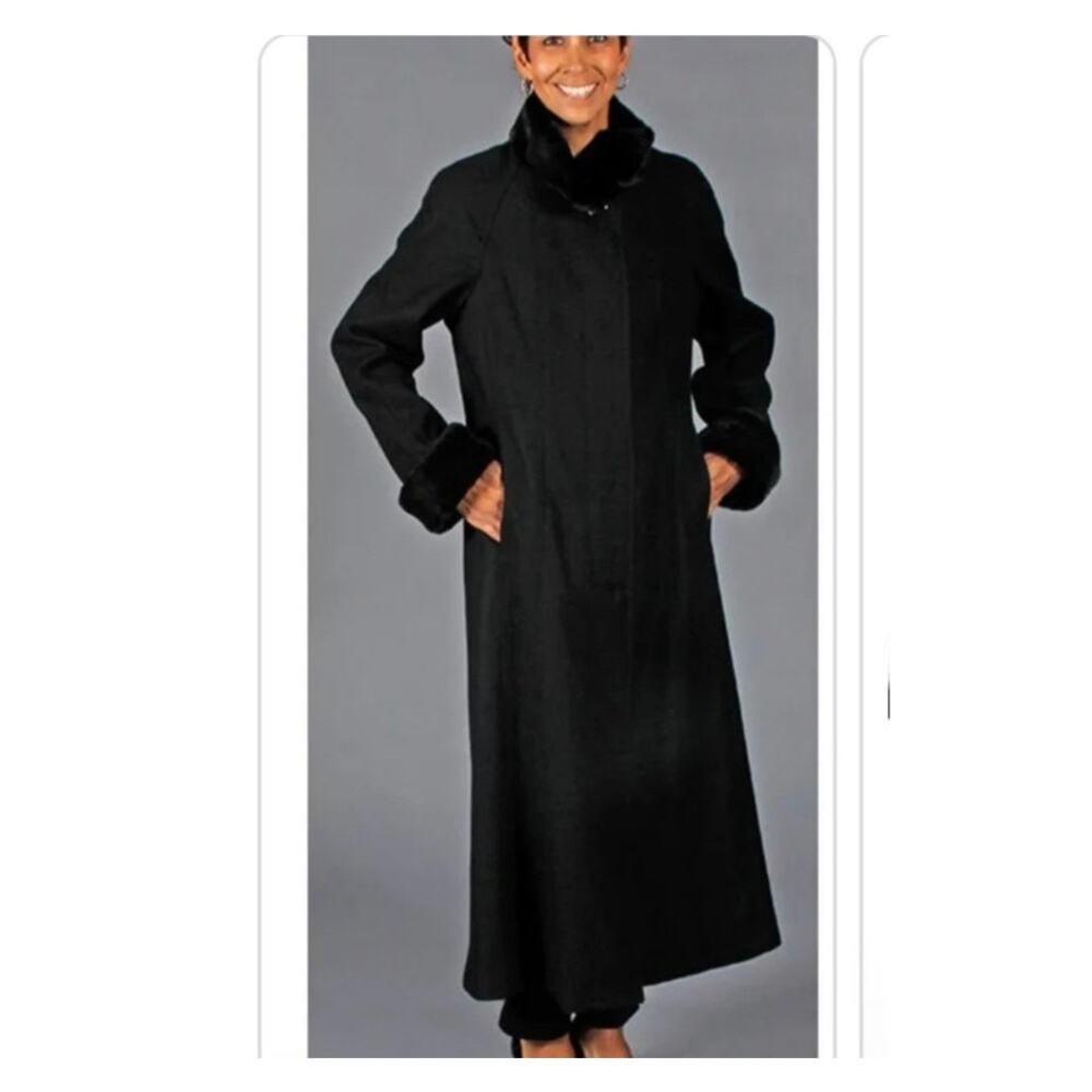 Gallery Women’s black long maxi wool blend coat with fur cuffs and collar sz Med